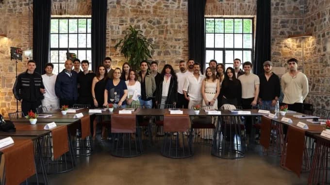 Altı Üstü İstanbul Dizisi Atv'de Başlıyor